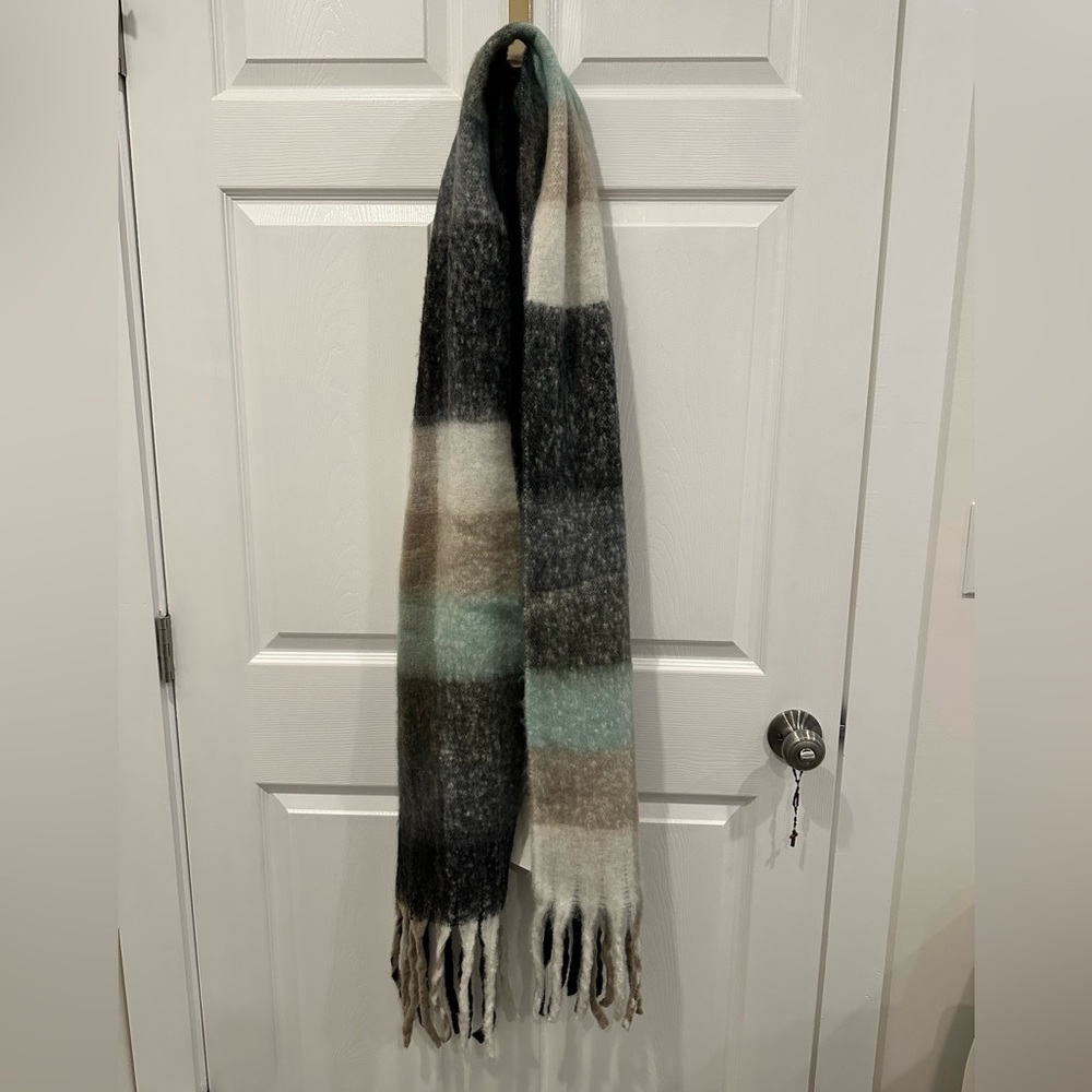 Oak + Fort Plaid Scarf
